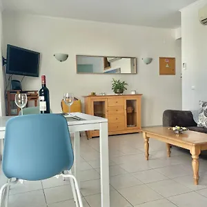  Apartment Bayview 106