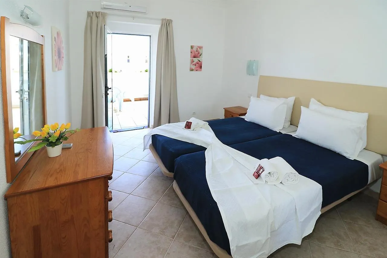 Oura Ocean Front Apartment Albufeira