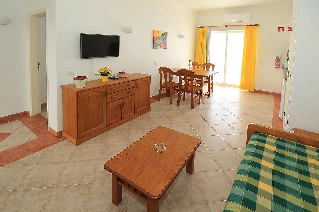 Oura Ocean Front Apartment Albufeira